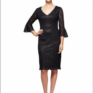 Alex evenings Navy gold illusion bell sleeve V neck lace dress 12